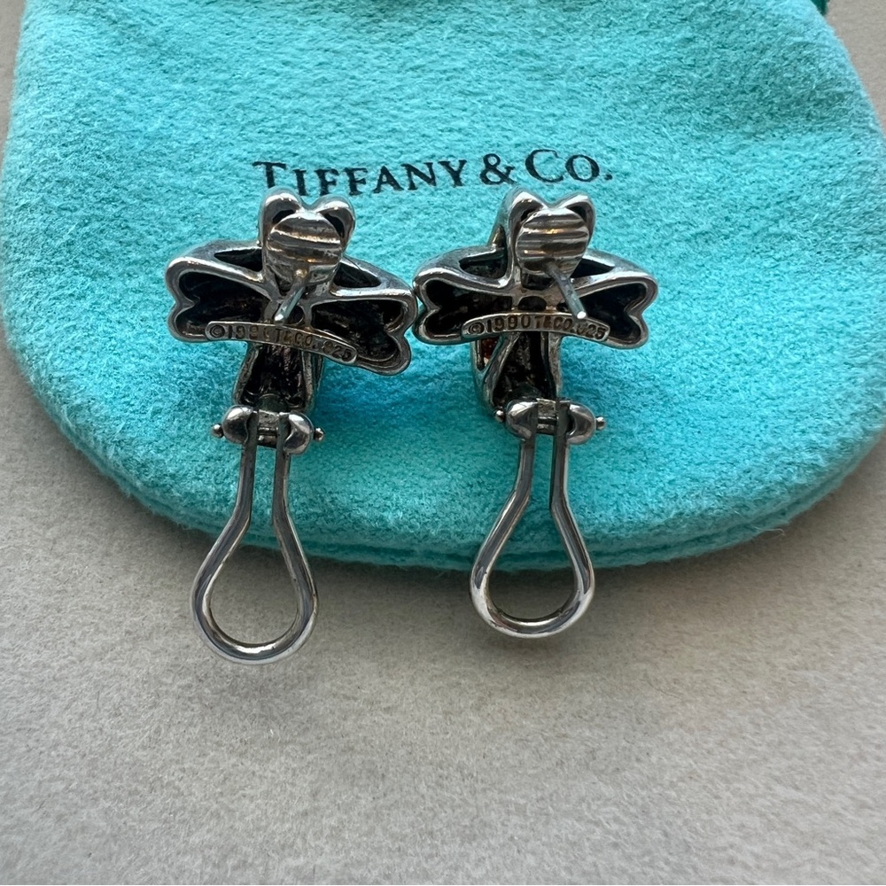 Authentic Tiffany & Co. Silver X Earrings with pouch - Picture 5 of 5